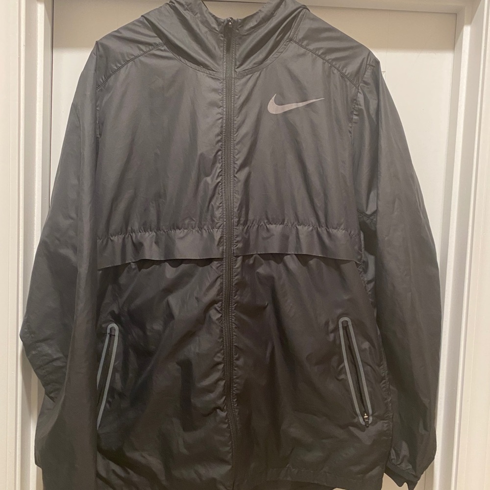 Mens Nike Running jacket size XL Almost new